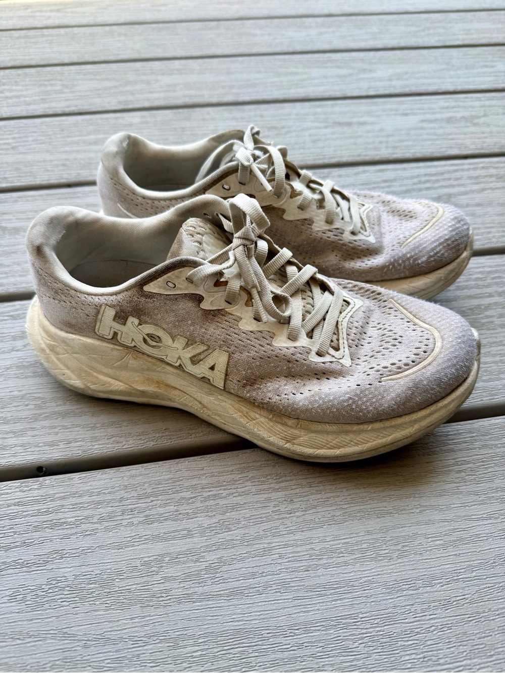 Hoka Rincon 4 Women's 7.5 White Running Shoes Very Used
